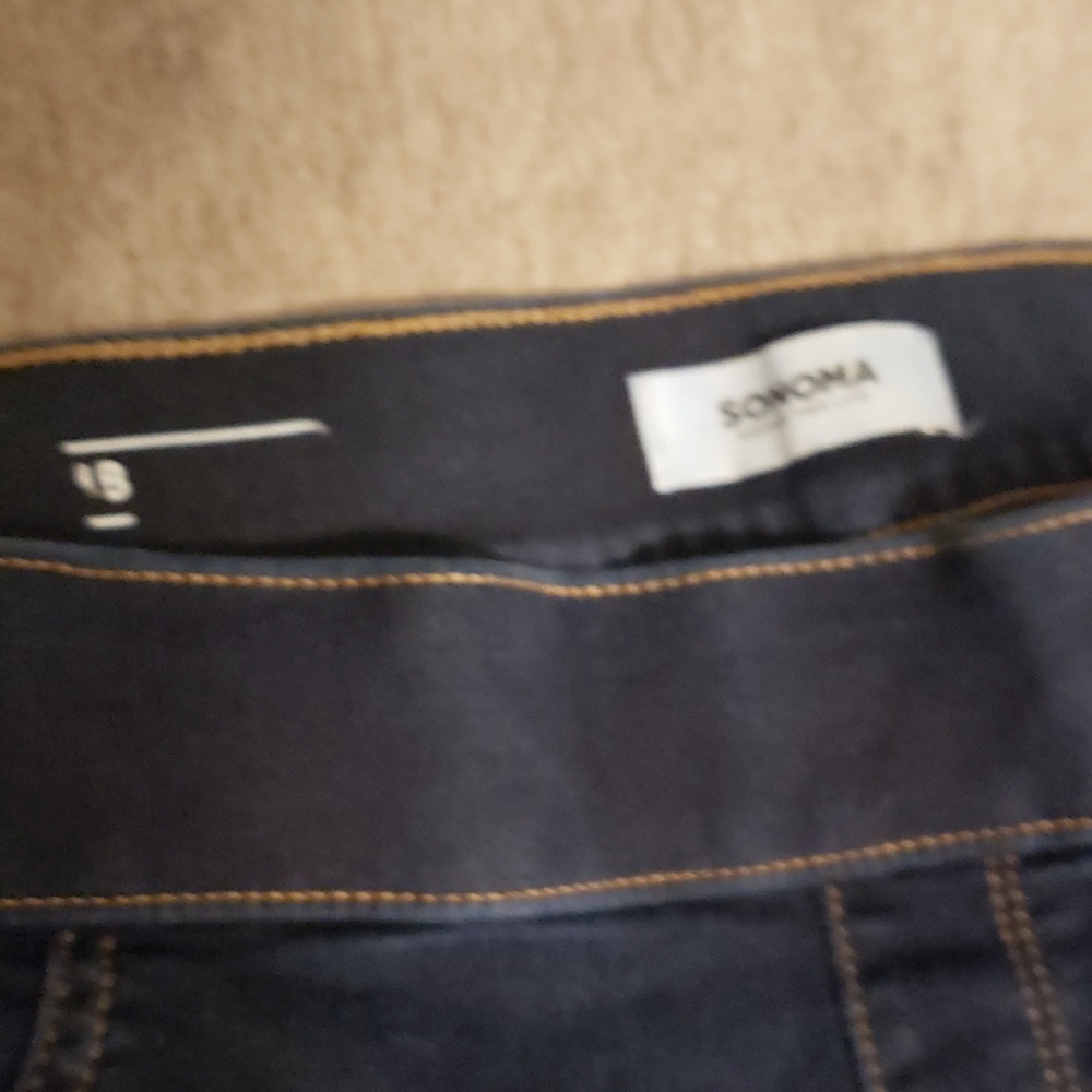 Capris - Picture 2 of 2